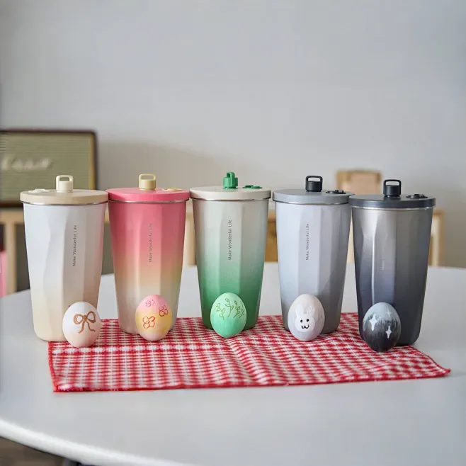  Custom water bottle for gradient tumblers