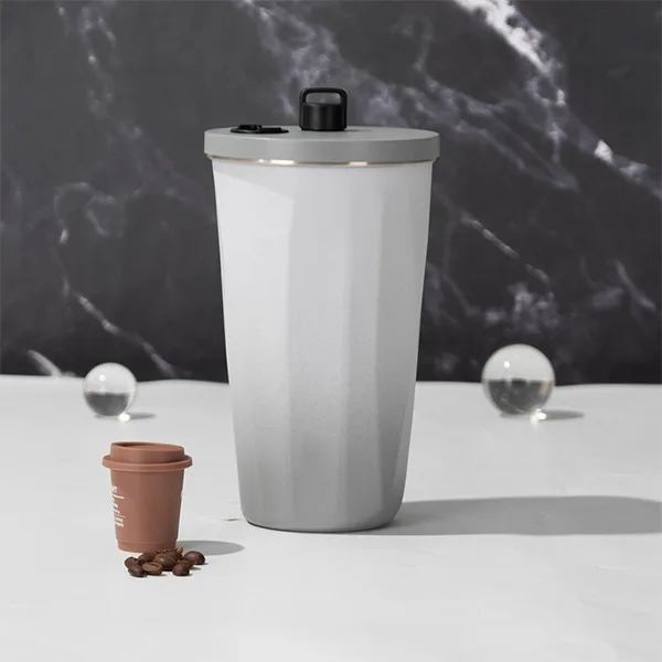 Leak-proof coffee tumbler design