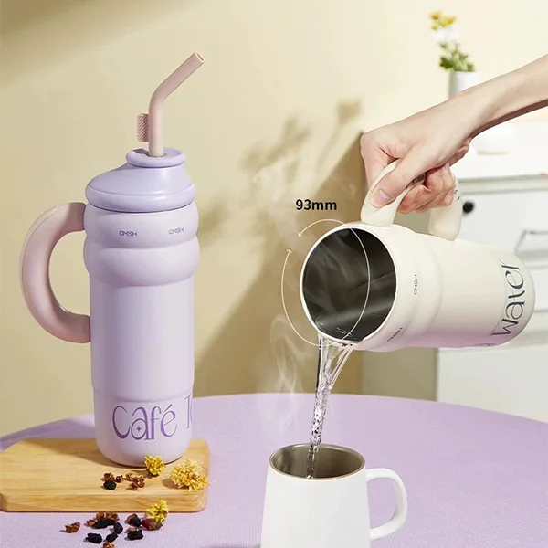 outdoor use tumbler with portable grip